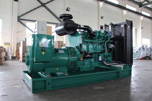 天津320kw康明斯柴油发电车出租