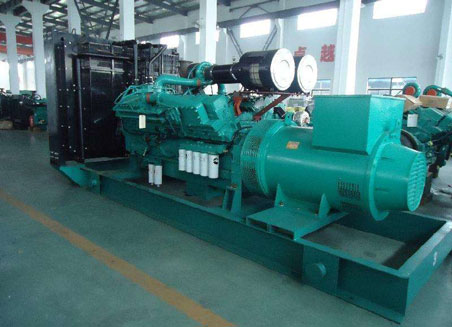天津800kw康明斯柴油发电机组